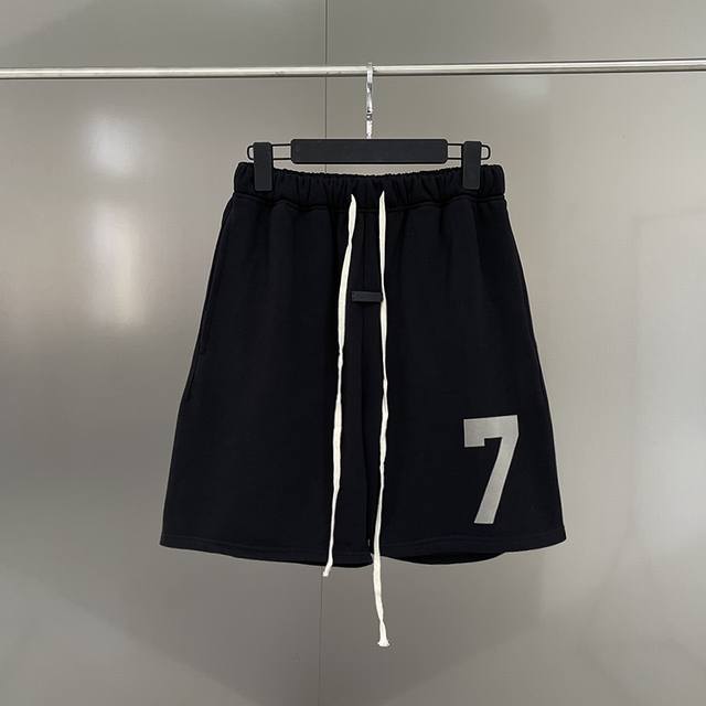 款号Z50 Fear Of God Fog 主线7号 基础小Logo印花抽绳毛圈休闲短裤 顶级过验版本 Color：黑色 Size：S M L Xl 采用320