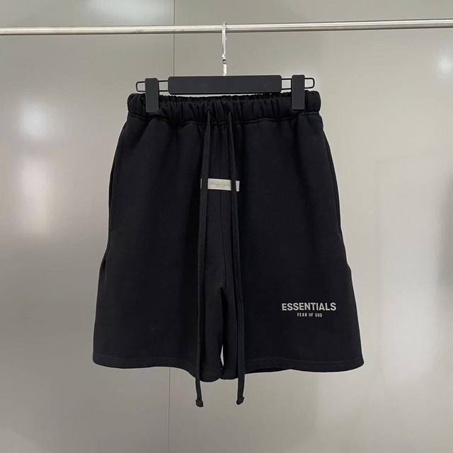 款号Z40 Fear Of God Fog Essentials基础小Logo印花抽绳毛圈休闲短裤 顶级过验版本 Color：黑色 Size：S M L Xl