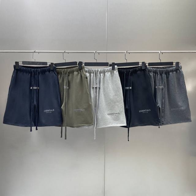 款号Z20 Fear Of God Fog Essentials 3M基础小Logo印花抽绳毛圈休闲短裤 顶级过验版本 Color：黑色 藏青色 花灰 深灰 军