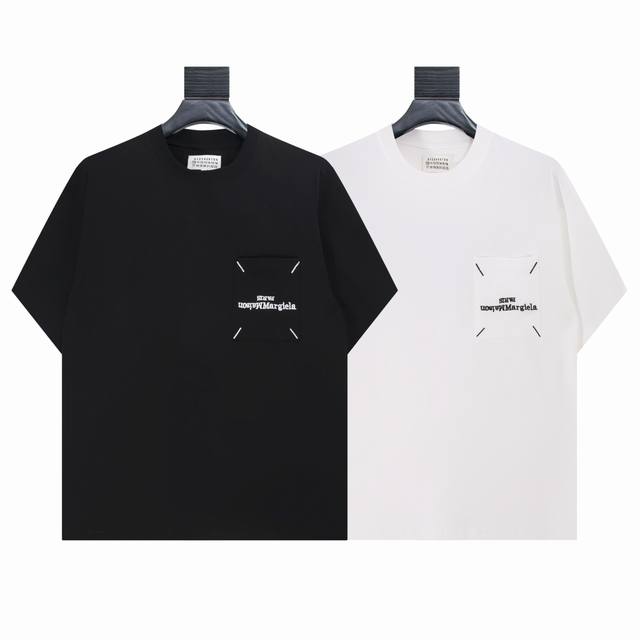 7033- 黑色 白色 S M L Xl Maison Margiela 数字潮流T恤，酷感爆棚！ 马吉拉又带着超酷单品来炸街啦！作为时尚界极具影响力的品牌，M
