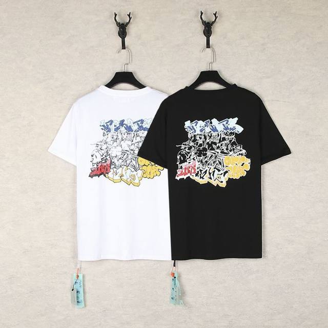 1264- 黑色 白色 S M L Xl Off-White这T恤印花，绝绝子！ Off White又带着让人尖叫的T恤来啦！这个潮牌界的“弄潮儿”，每次在印花