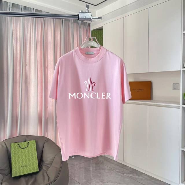 Moncle* 蒙口2025春夏新款 个性Logo印花 定制面料300 短袖T恤 男女同款 尺码：S M L Xl Xxl 五个码 颜色：黑色 白色 粉红色 铁