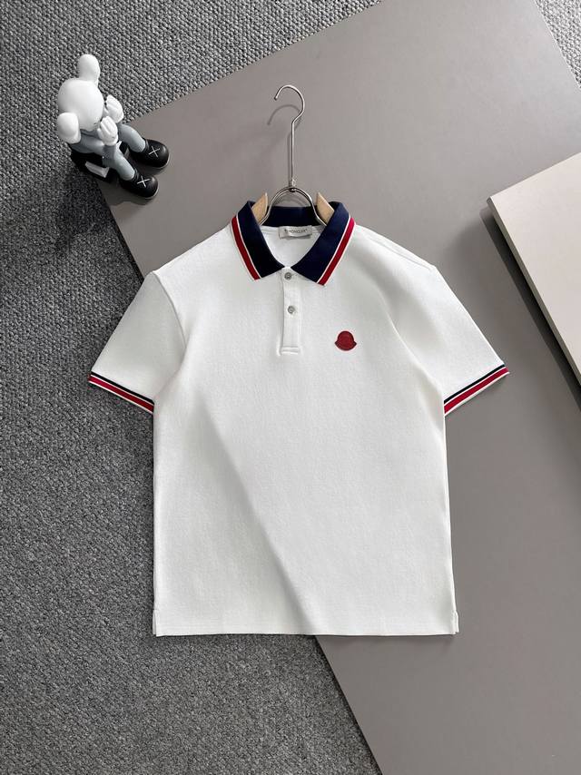 Moncler蒙口* 2025春夏款上新 原高版本 蒙口Polo衫 面料采用290克高密度纯棉珠地面料 不变形 不缩水 工艺介绍：双线走位 胸前采用贴图刺绣 颜