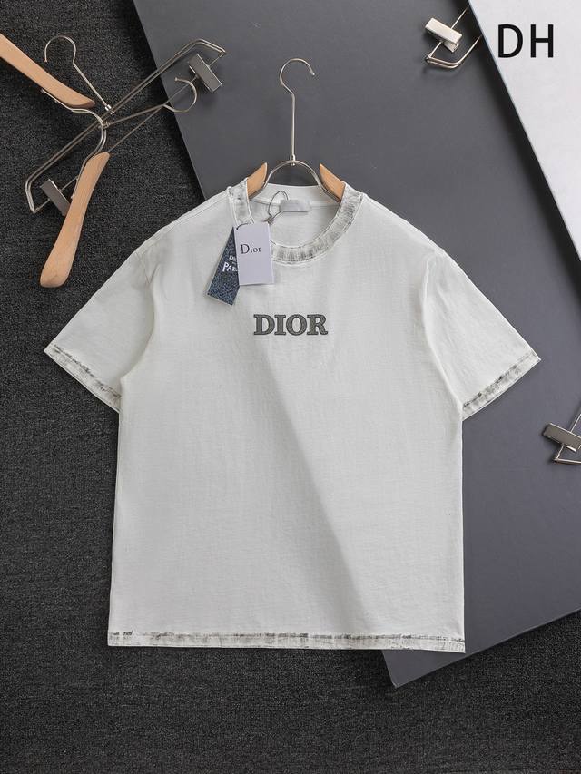 Dior 迪奥 微宽版 Cd 微宽版型S-Xl 25Ss永远不败 经典款 永久精品 专柜永恒经典水洗款 前后幅蛇纹Cd字母Logo刺绣，领口袖子下摆水洗重工艺L