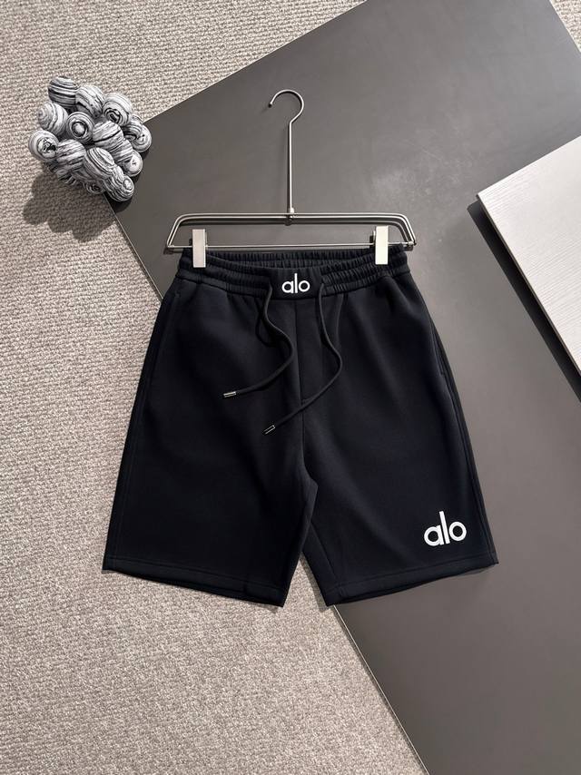 Alo * 市场独家品质 爆款 2025夏款裤子上新 原高版本 Alo 面料采用350克高密双面华面定制面料 不变形 不缩水 立体垂感爆表 工艺介绍：前幅腰中后