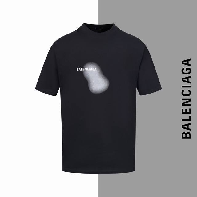 款号 Z195 巴黎暗影字母Bb印花圆领短袖 Balenciaga官网一致款式 面料：32支双纱280克纯棉面料 同缸同色织染螺纹 颜色一致 工艺：进口机器白墨