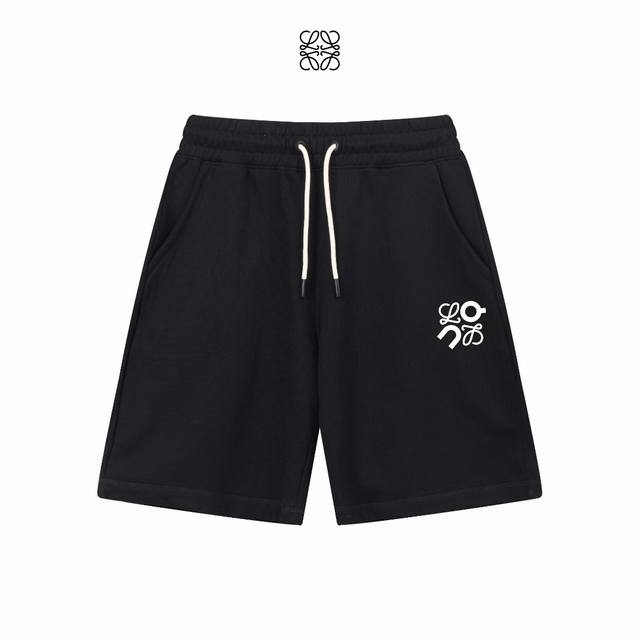 顶级版本，区别通货 Loewe 罗意威Ss秀款 修身线条简约印花字母Logo潮流男女同款短裤 兼容所有身材 腰部松紧带黑白抽绳设计 定制抽绳口袋两侧都带有斜插口