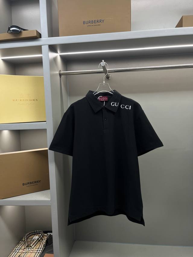 Gucci 古驰 对位印花新款Polo衫 原版面料 官方同款 采用210克纯棉珠地面料，定制 同缸染面料 手感非常舒服爽滑 版型挺阔有型 一线品牌代工厂P出品