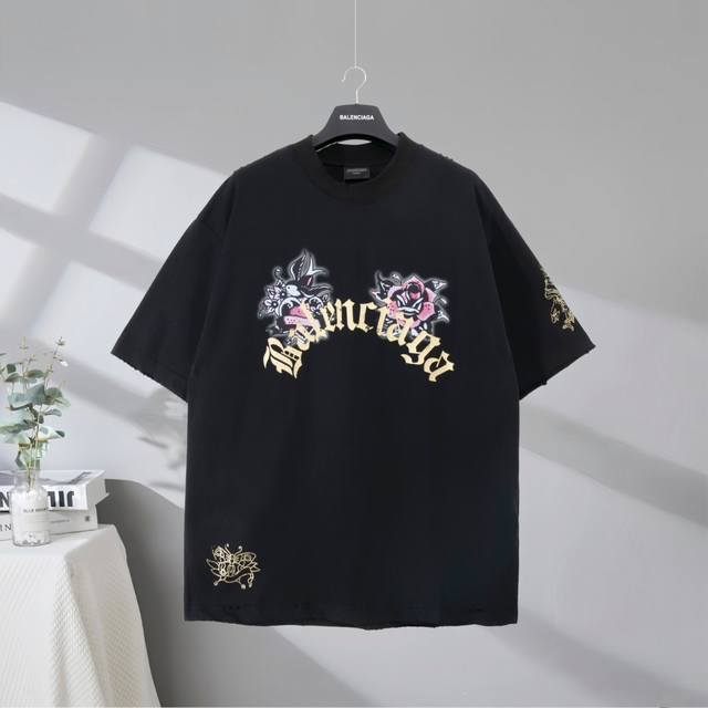 B182# 市场顶级品质 Balenciaga 巴黎世家2025Ss 蛇年限定烫钻Love花朵印花磨破做旧短袖T恤 印花采用进口椭圆机直喷工艺 市场顶级的质量