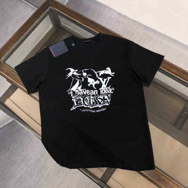 Dl28 Dlouis Vuitton Dlv 路易威登 25Ss夏季新款圆领短袖T恤！280克重磅高端纯棉面料，手感质感都极完美！修身裁剪设计干净利落！时尚又