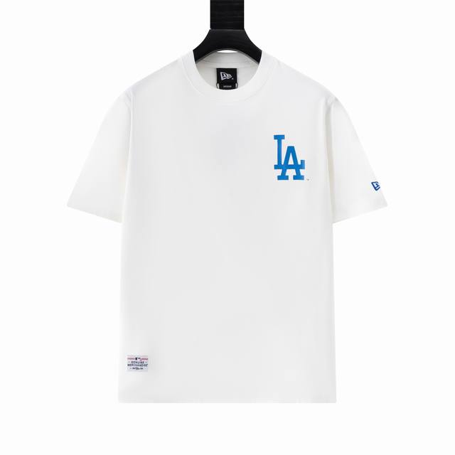 款号Ys141 New Era ×Mlb 纽亦华绣圆领T恤 男女同款，面料260G双纱纯棉！～合身的廓形剪裁，落肩袖设计，简约基础百搭不挑人，上身简洁利落，不起