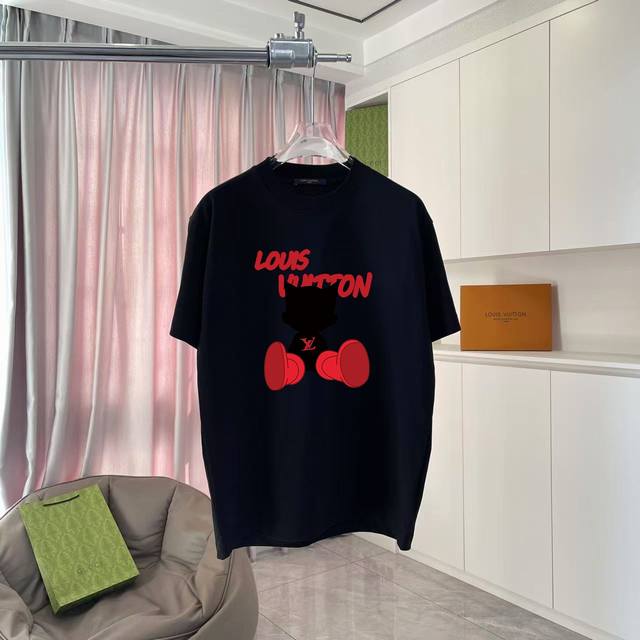 Lv*路易威登2025夏季新款 个性字母Logo印花 定制面料300G 短袖T恤 男女同款 尺码：S M L Xl Xxl 五个码 颜色：黑色 白色 湖绿色 紫
