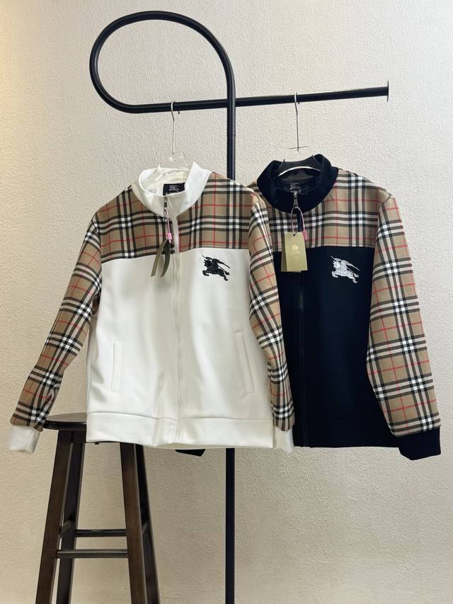 款号X132 Burberry巴宝莉拼接格子胸口战马小标刺绣拉链夹克外套 情侣同款 不起球 不掉色 舒适透气 官网细节一致 全套包装 三标齐全 高克重320克复