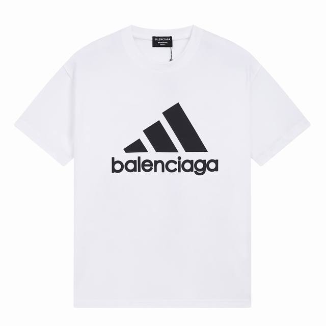 Balenciaga巴黎世家联名阿迪达斯印花短袖 宽松版型 采用260克精梳棉双纱 从面料到辅料全部三标齐全跟足Zp 进口松井公司浆料印花绝不开裂 整件做法采用
