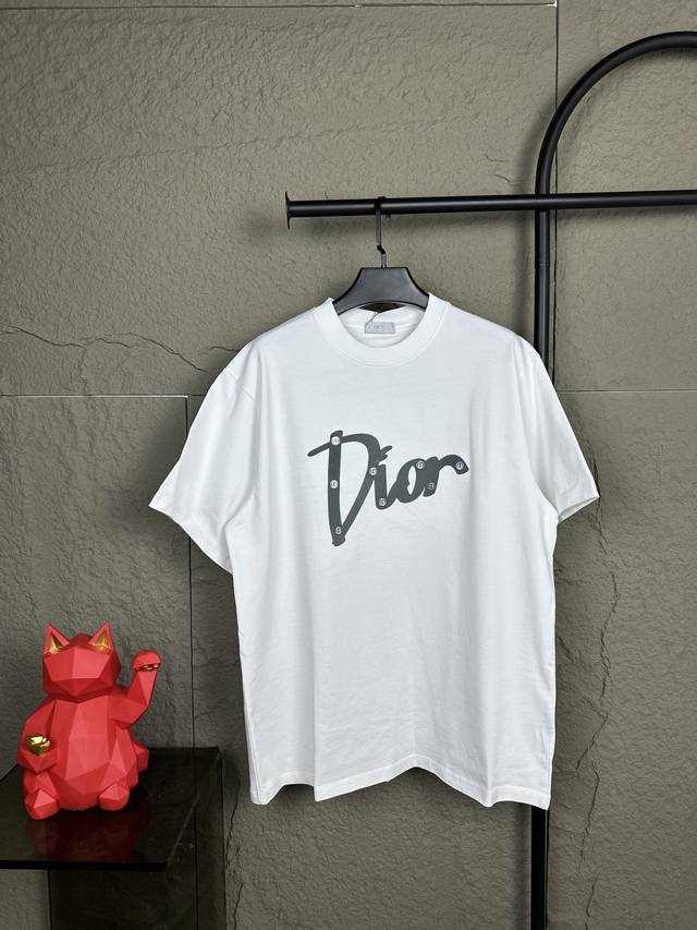 款号 Db009 Dior迪奥 25年新款铁片立体植绒 定制350克纯棉面料 350克1:1配套螺纹 三本针走线 区别市场通货 随意对比 面料：350G 版型：