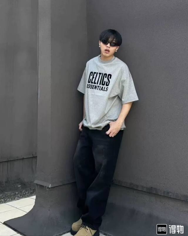 Fog-551#克重300 Fog Stack 复线Essentials联名Nba字母硅胶印花短袖 单色 S-Xl