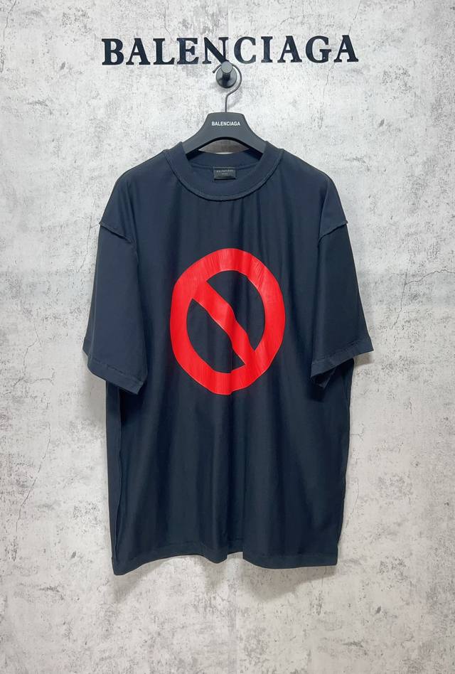 Balenciaga巴黎世家顶级版本1:1官网品质 禁停Logo直裂印花Bfrnd全球限定禁止反车漫威联名短袖T恤 印花处运用进口圆机分二次印做直裂效果丝网菲林