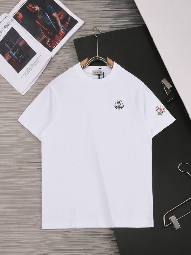 Moncler 甄选260克定制面料 顶级品质 特种绣花工艺 ＋订制章仔点缀 男女同款 尺码S M L Xl Xxl 五个码 颜色黑色 白色