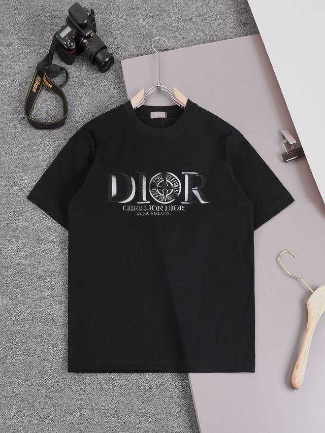 Dior 甄选260克定制面料 顶级品质 精选网点印花＋立体绣花工艺 男女同款 尺码 尺码 S M L Xl Xxl 五个码 颜色 黑色 白色