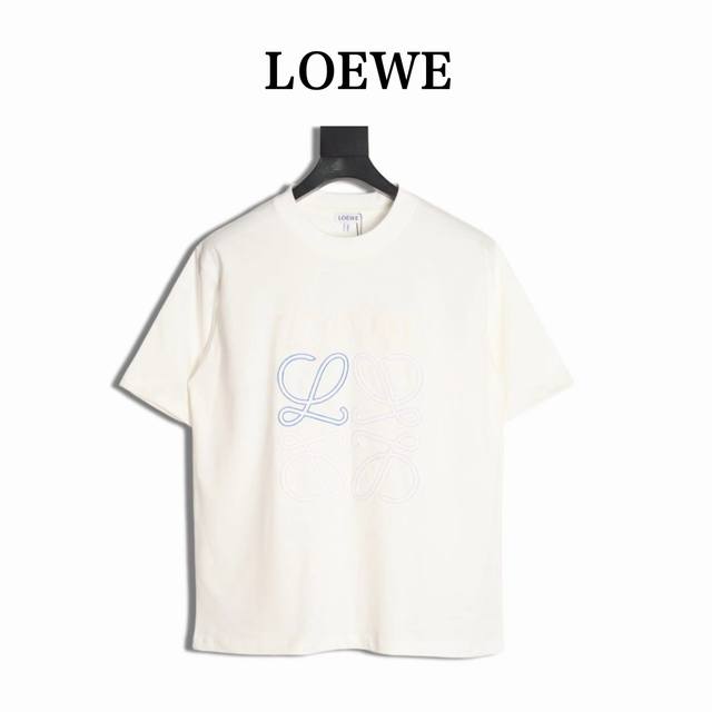 Loewe 罗意威 25Ss 中空刺绣四叶草短袖T恤 面料采用定制240G 26支特滑双股精棉平纹高密无尘全棉布料。前幅高密度加厚，走线平整，代工品质，全套定制
