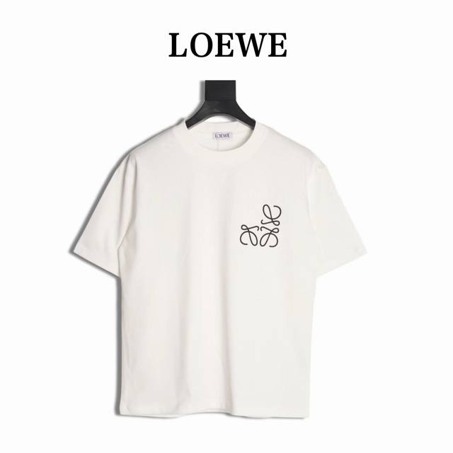 Loewe 罗意威 25Ss 硅胶撞色四叶草短袖T恤 面料采用定制240G 26支特滑双股精棉平纹高密无尘全棉布料。前幅高密度加厚，走线平整，代工品质，全套定制