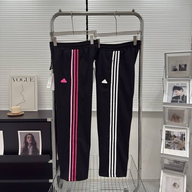 Adidas Aw25新款 Ad三叶草三条杠 经典运动系列 阿迪达斯侧边织带条纹舒适亲肤阔腿休闲长裤 男女同款3565 这条伞兵裤的设计真的与众不同，百搭又高级