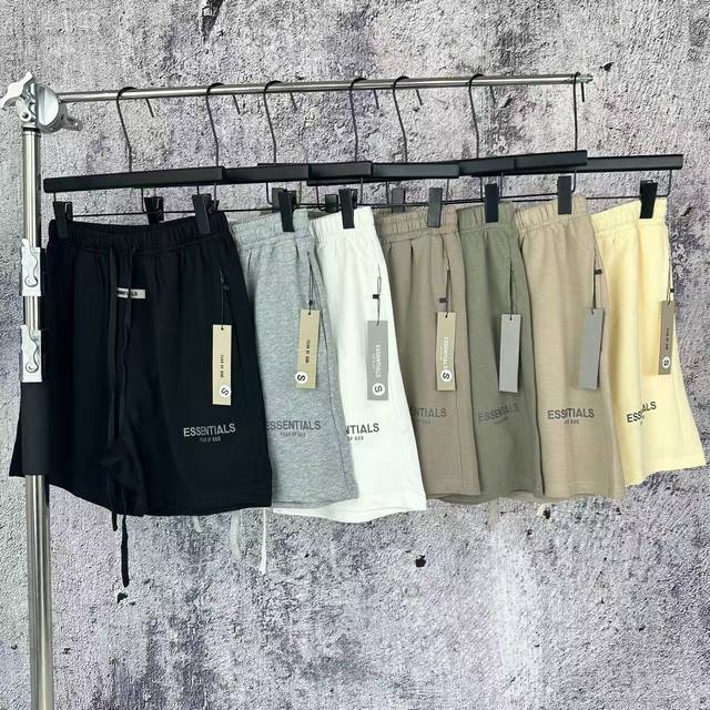 3021 挂拍 Fog Essential Fw21抽绳反光字母七色运动休闲短裤 男女同款 完美复刻 年最新Fear Of God复线Essentials第七季