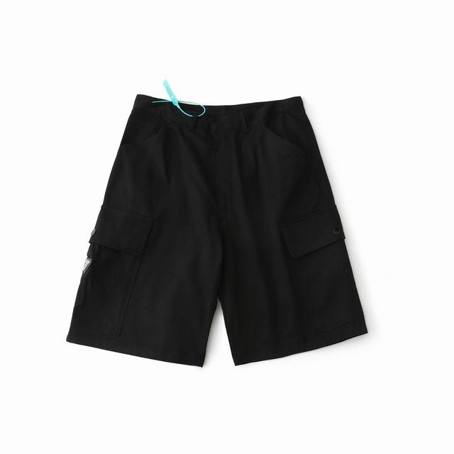 1099 白底图 Prada 普拉达 Ss25 纯色棉质口袋休闲短裤 购入原版开发！面料、辅料、扣子、拉链、裤钩等等均为1:1开模定制！妥妥的天花板版本！ 定制