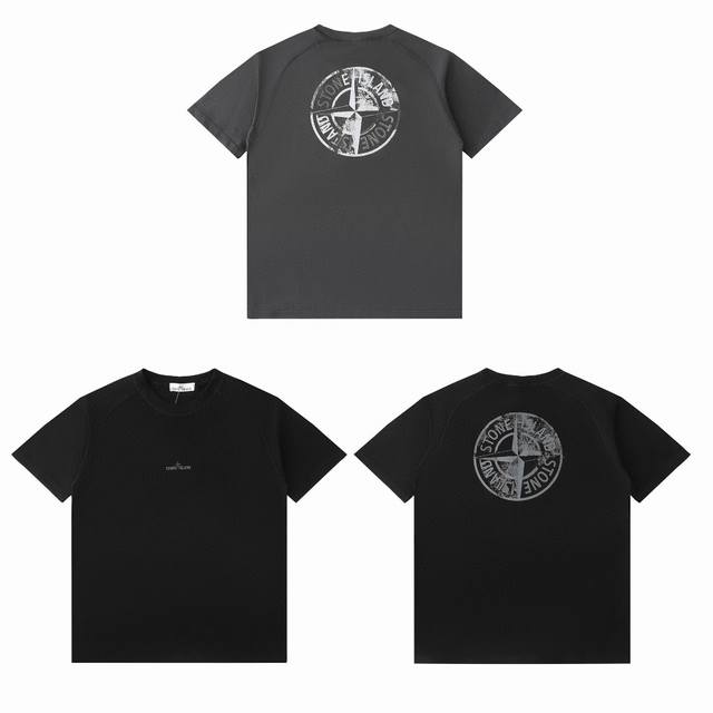 1097 白底图 Stone Island Ss25 石头岛背面反光徽标Logo圆领短袖T恤，后背泼墨3M反光 胶浆印花 胸前小字母，后背是3M反光斑驳泼墨大L