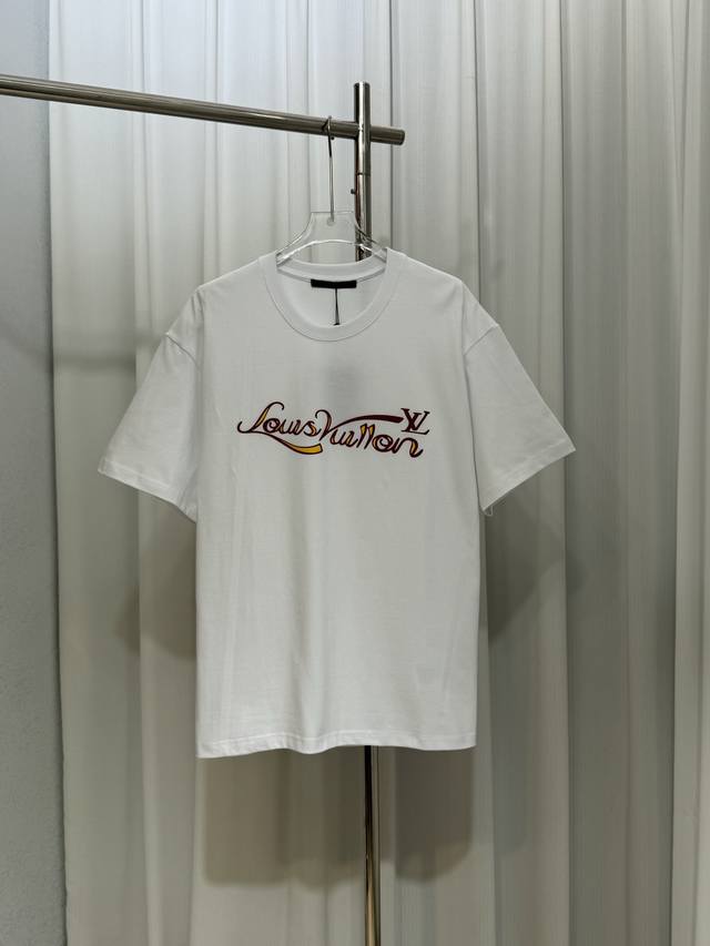 Lv驴家立体凸胶字母Logo男女同款短袖T恤 定制260克100％双纱纯棉面料 定染32支双股螺纹 领标吊牌主唛三标齐全 尺码：Xs S M L