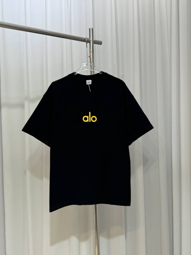 Alo数码发泡字母Logo男女同款短袖T恤 定制270克100％双纱纯棉面料 定染32支双股螺纹 领标吊牌主唛三标齐全 尺码：S M L Xl