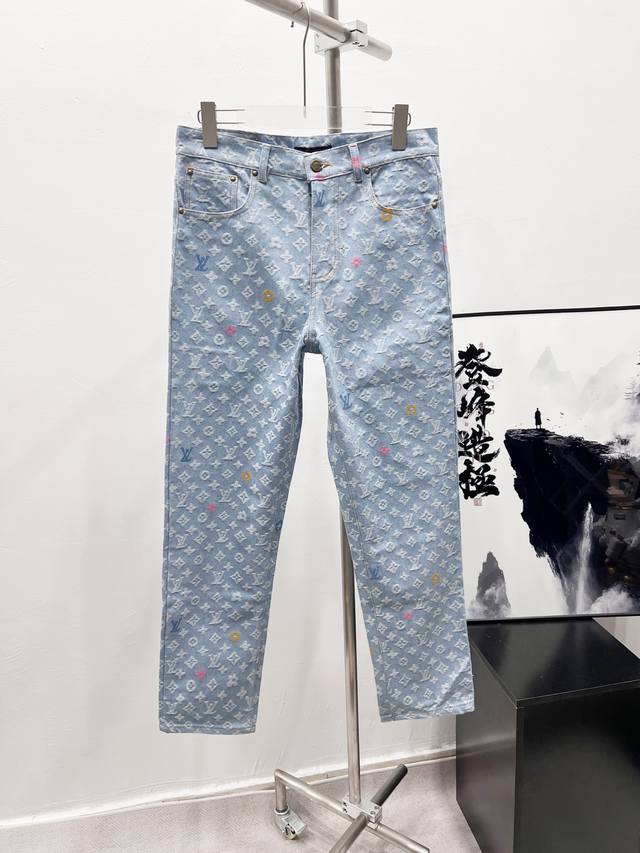 款号：Df31# Louis Vuitton Lv路易威登满印刺绣彩虹提花牛仔直筒阔腿裤 整体衣服设计感十足 经典满印Lv字母Logo 非常有高级感 原版开模打