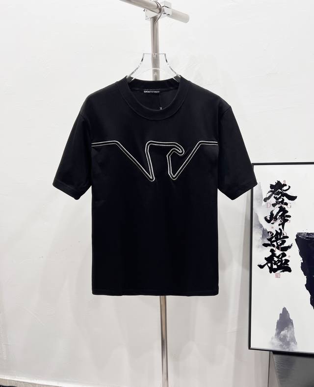 款号：Df81# 阿玛尼 3D立体老鹰泡沫绣花情侣款短袖T恤 正儿八经280克纯棉双砂面料 所有面料均已提前做过缩水 品质第一 所见即所得 不会洗一次版型就有所