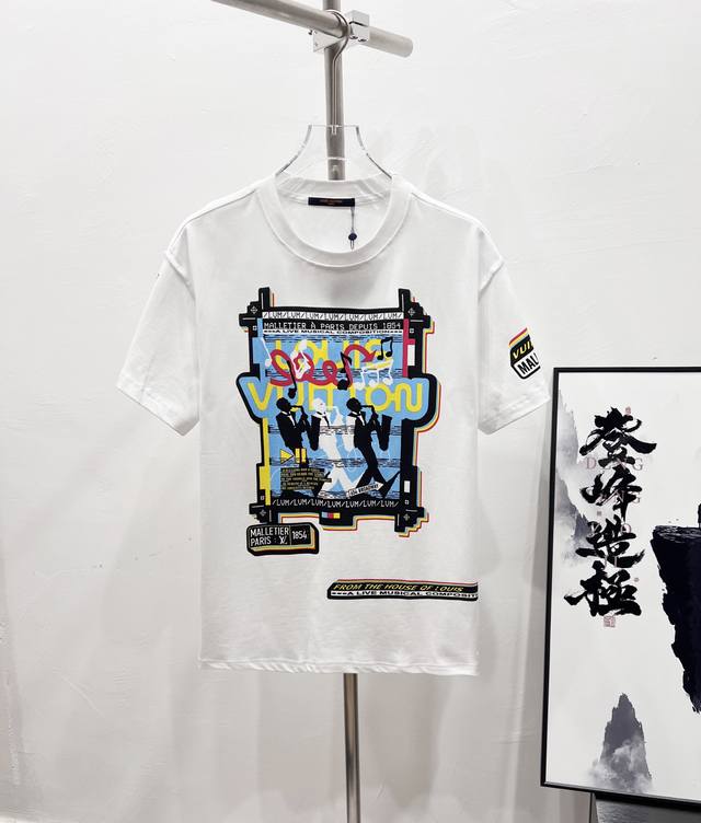 款号：Df77# Lv路易威登乐队音乐人印花情侣款短袖T恤 正儿八经280克纯棉双砂面料 所有面料均已提前做过缩水 品质第一 所见即所得 不会洗一次版型就有所变