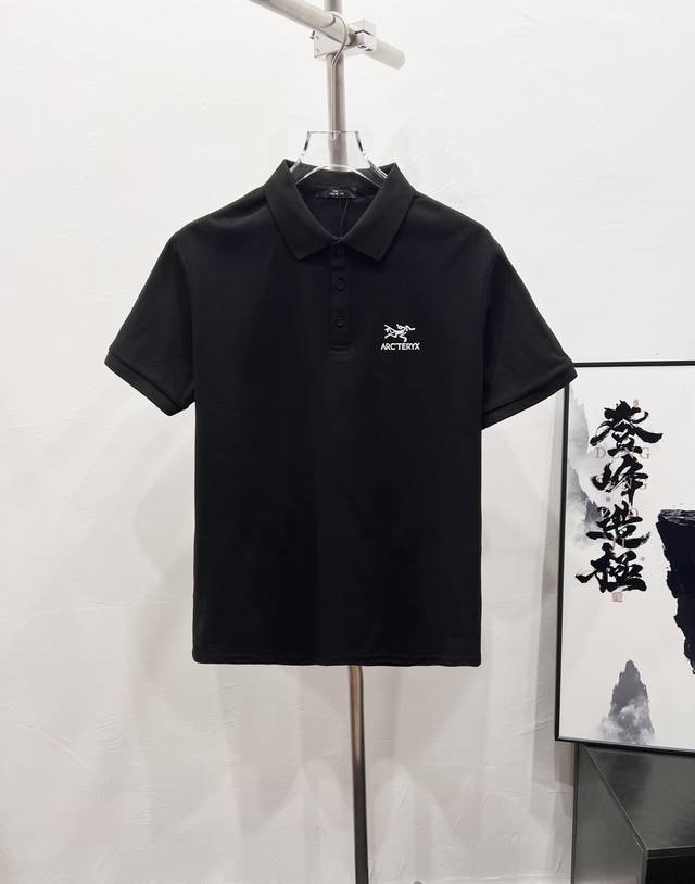 款号：Df57# 始祖鸟 经典小标Logo字母Polo衫短袖T恤 正儿八经高克重精密珠地面料 所有面料均已提前做过缩水 品质第一 所见即所得 不会洗一次版型就有