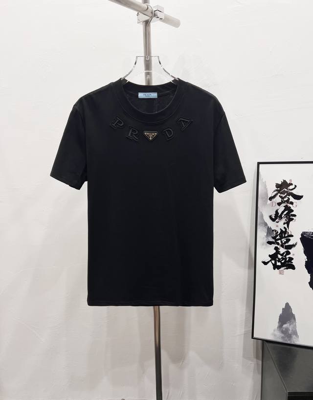 款号：Df45# 普拉达Prada字母烧花Logo经典小三角标短袖T恤 正儿八经280克纯棉双砂面料 所有面料均已提前做过缩水 品质第一 所见即所得 不会洗一次