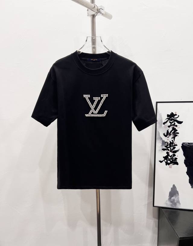 款号：Df44# Lv 路易威登 珍珠打泡珠情侣款短袖T恤 正儿八经280克纯棉双砂面料 所有面料均已提前做过缩水 品质第一 所见即所得 不会洗一次版型就有所变