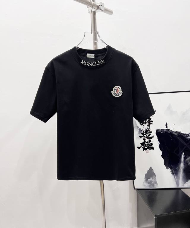 款号：Df17# 蒙口 Moncler螺纹简约字母刺绣胸口大标短袖T恤 正儿八经270克纯棉双砂面料 所有面料均已提前做过缩水 品质第一 所见即所得 不会洗一次