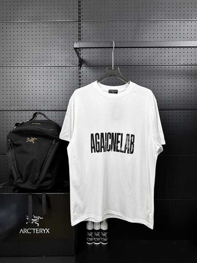 款号：Dj1470 Balenciaga-巴黎世家3M印花圆领短袖 面料采用300克双股双纱纯棉面料，手感舒适柔软，上身舒适透气，领口采用同缸同色罗纹，不紧绷，