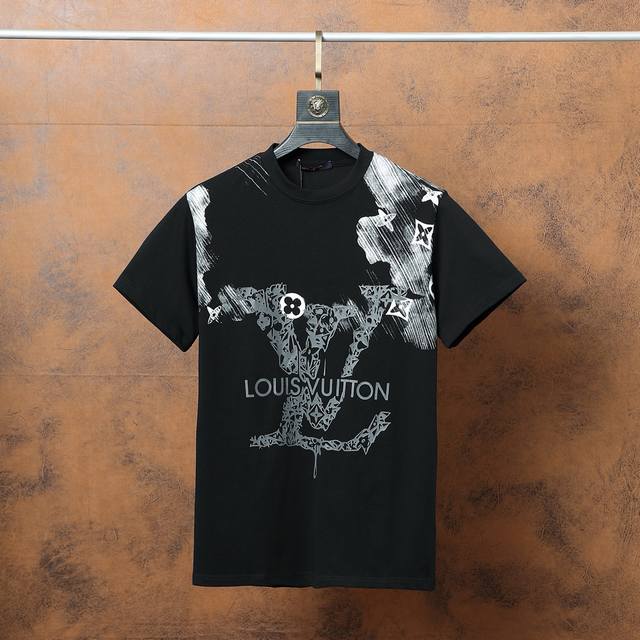 Lv 路易威登大Logo涂鸦印花短袖 该款设计完美体现Lv的旅行艺术精神Oversize剪裁，街头感十足 款号：Al09 颜色：黑色 尺码Xs S M L
