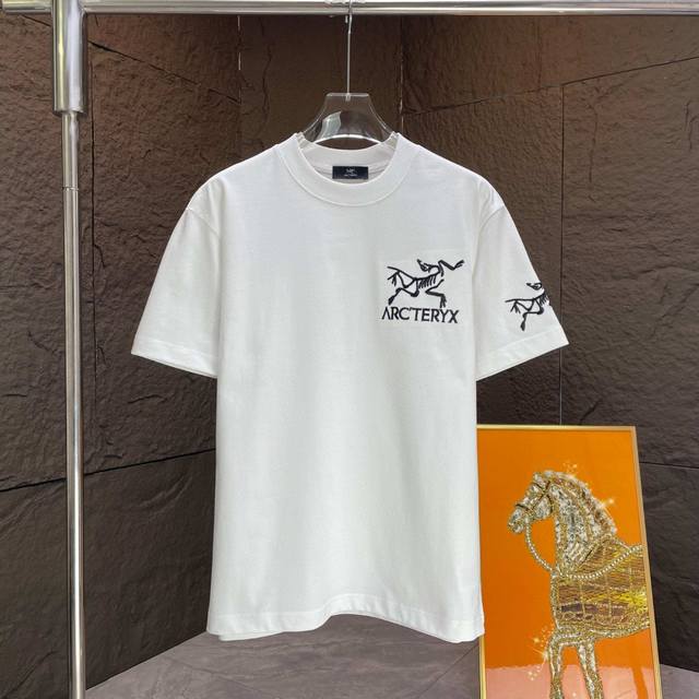 Arc* 鸟牌* 2025春夏新款短袖T恤 重磅纯棉字母Logo 立体绣花 颜色：黑色 白色 码数：S M L Xl Xxl