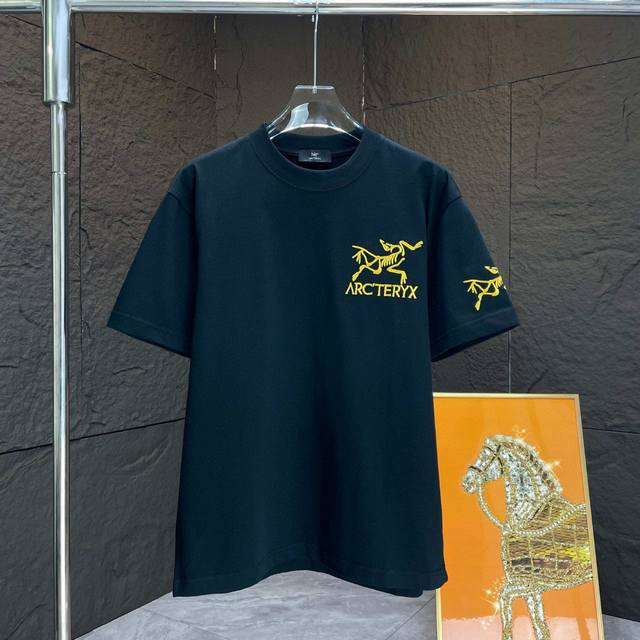 Arc* 鸟牌* 2025春夏新款短袖T恤 重磅纯棉字母Logo 立体绣花 颜色：黑色 白色 码数：S M L Xl Xxl