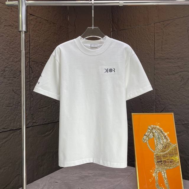 Dior* 迪奥* 联名 2025春夏新款短袖T恤 重磅纯棉字母Logo 绣花 颜色：黑色 白色 码数：S M L Xl Xxl