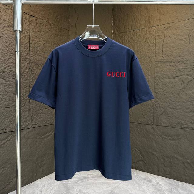 Gucci* 古驰* 2025春夏新款短袖T恤 重磅纯棉字母Logo 植绒 颜色：黑色 白色 夜幕蓝 码数：S M L Xl Xxl