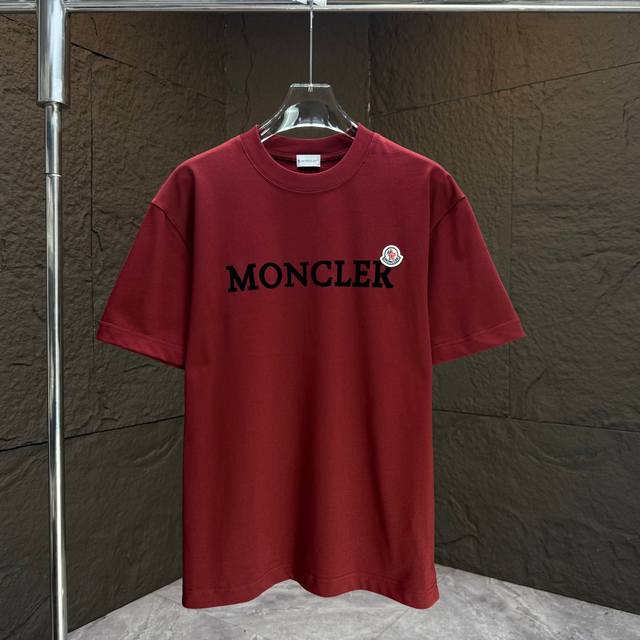 Moncl* 蒙口* 2025春夏新款短袖T恤 重磅纯棉字母Logo 植绒+章仔刺绣 颜色：黑色 白色 安可拉红 夜幕蓝 码数：S M L Xl Xxl
