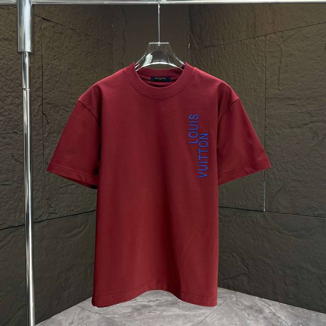 Louis* 路易Lv* 2025春夏新款短袖T恤 重磅纯棉字母Logo立体硅胶 颜色：黑色 白色 巧克力色 安可拉红 码数：S M L Xl Xxl
