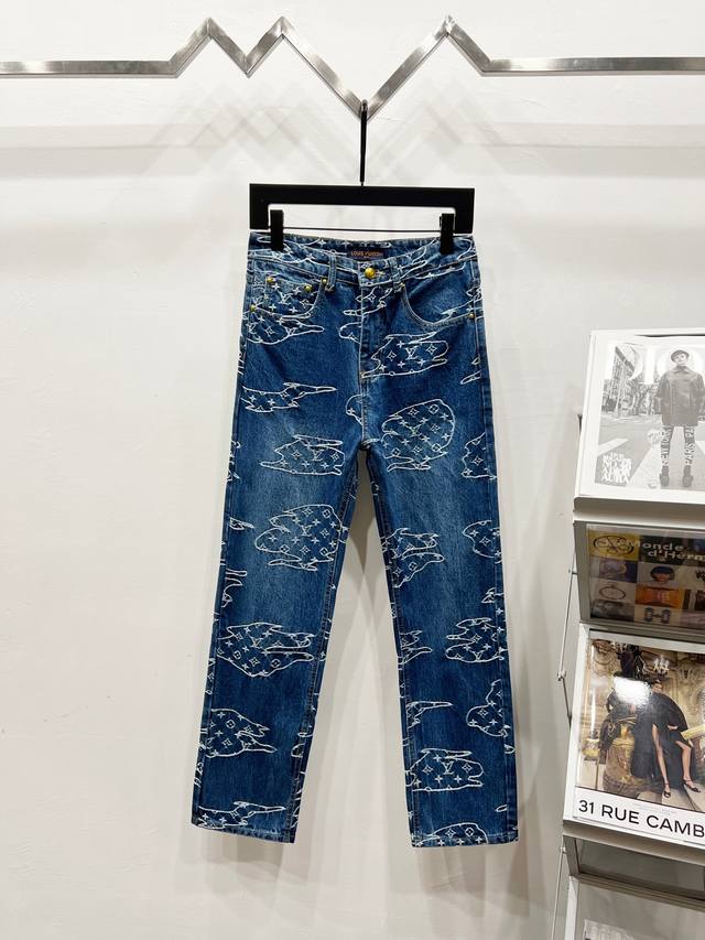 款号: K1320 上新 Louis Vuitton丨路易威登 牛仔裤- Lv超火牛分享，超绝的王炸单品 标准版型 丹宁布铺陈全幅Damoflage 提花 Ma