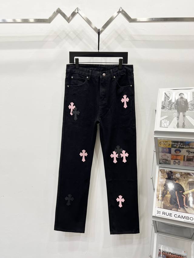 款号: K660 款号： K550 Chrome Hearts & 克罗心 Ch城市限定系列 梵文十字贴布拼皮牛仔裤 均需要成品水洗后再拆开手工订绵羊皮十字皮再