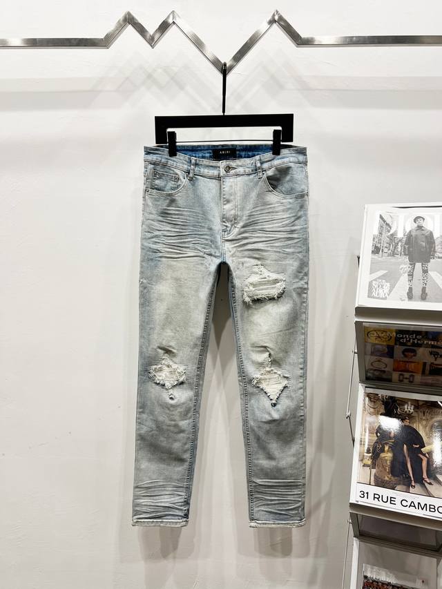 款号: K980 上新2025新款艾米瑞牛仔裤 面料采用定织高密度牛仔,耗时两个多月 实物质感更加好,上身硬挺,男女穿都Ok
