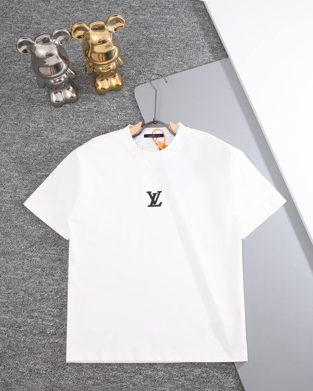 Louisvuitton路易威登圆领短袖T恤 简约Lv字母Logo美童高压印花标识 官方同步 高版本 高品质 时尚个性 百搭潮流 纯原品质 原版面料 吊牌 领标
